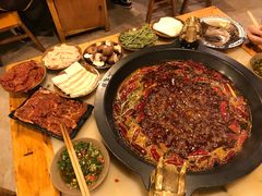 -黄潇洒老火锅(九眼桥宏济巷店)