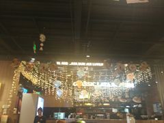 -拉亚汉堡经典餐厅(商城路店)