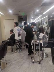 -简法造型·品牌形象店