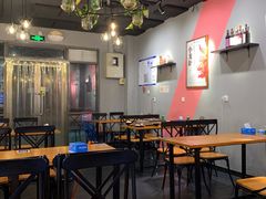 大堂-回·龙虾铺·盆盆蟹·烧烤大排档(回龙观店)