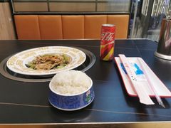 -牛串门串串香(东直门簋街总店)