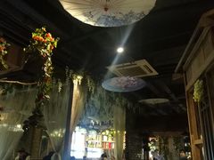 -春天里·老街坊餐厅(港隆广场店)