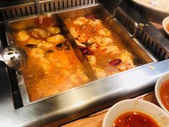 -老牌坊云南鱼豆花火锅(嵩山店)