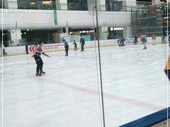 -炫采冰场(红博中央公园商场店)