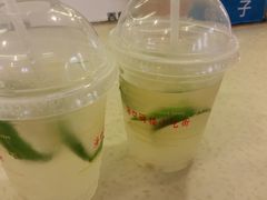 -海口骑楼小吃街