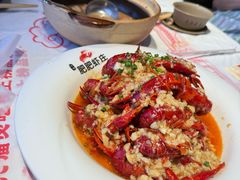 -肥肥虾庄·金牌油焖大虾(汉街SKP店)
