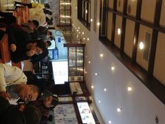 等位区-龙抄手(春熙路总店)