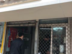 门面-胖子馄饨坊(天目大厦东南)