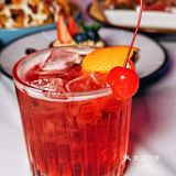 坐在星空泡泡屋里看遍国贸繁华，浪漫在蔓延～