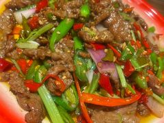 鲜椒爆牛肉-泥糊破店小酒馆·团建聚餐(南京西路店)