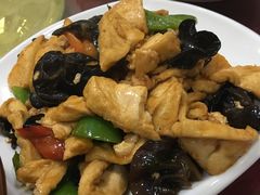 -绿岛酒楼(小海地店)