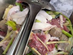 -周良天山牛杂城(天山路总店)