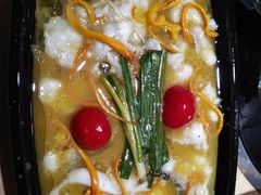 -山城外·非遗酸菜鱼(财富中心店)