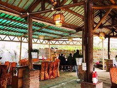 大堂-玫瑰庄园·自助烧烤·烤全羊·团建拓展(龙泉山店)