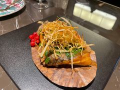 烟熏青鱼-海派悦庭·海胆烧麦·新融合菜(凯德广场店)