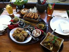 -DiAtas by Art Cafe Bumbu Bali