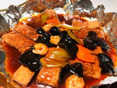 鐵板石鍋豆腐-八分饱·西津会(西津渡店)