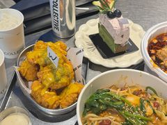 -W COLLECTIVE  DESSERT SHOP