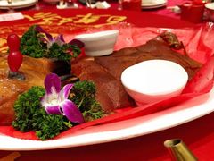 红袍乳猪全体-稻香酒家·35年老字号(侨光店)
