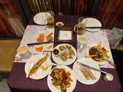 -四海一家自助餐(益田假日广场店)