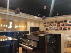 -柏斯音乐艺术中心·钢琴·吉他(上音店)