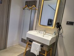 -汉庭(苏州盘蠡路地铁站店)