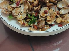 -一口猪海鲜浑锅·东北家常菜