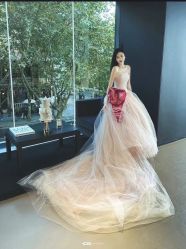 -Vera Wang婚纱礼服旗舰店