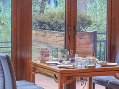 -黔蘑菇四季餐厅(观山湖店)