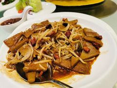 银芽炒灌肠-并州饭店·并萃阁