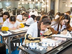 -粤港芭莎美容美发化妆学校