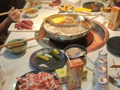 -潮牛岛·潮汕鲜切牛肉自助火锅(无锡首店)
