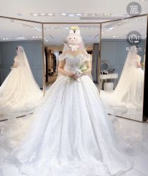 点击看大图 -GRACE KELLY婚纱与礼服(北京店)