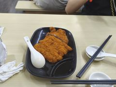 -莱莱小笼·乔艾