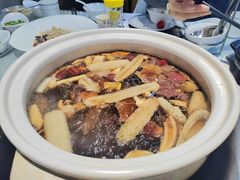 名善野菌排骨汤-名善山珍·野生菌汤锅(文殊院店)