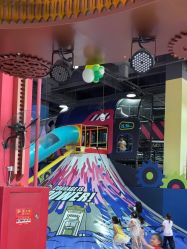 -欧酷世界动力星球(王府井奥莱UP TOWN店)