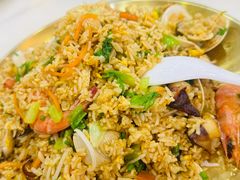 -覃记海鲜美食餐厅