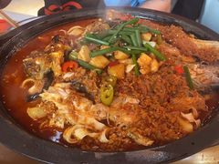 -鸣记脆皮烤鱼·海鲜烤鱼(三八广场店)