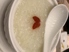 双皮奶燕窝-聚福宝合苑食府(南头镇店)