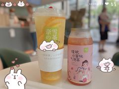 噗呲水蜜桃气泡茶-奈雪的茶(苏宁广场店)