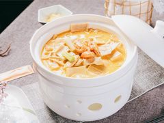 -醉辉皇上海之巅(上海中心大厦店)