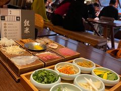 银米·来吃一碗好米线-银米·云南传统过桥米线(双廊黑金冠店)