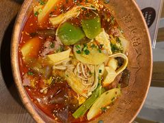 -成都你六姐·牛肉冒菜(城市集市合生汇店)