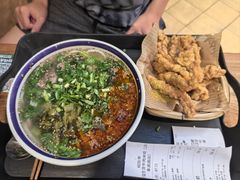 -云阿蛮云南生烫牛肉米线(奉贤路店)