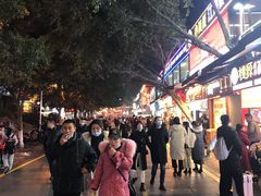 -八一路好吃街(雨田商务大厦店)