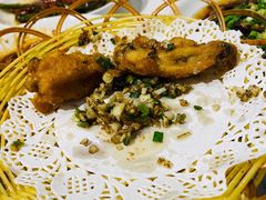 椒盐鸡翅-扬州小吃(延安西路店)