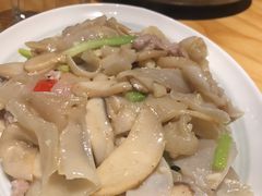 -十三式重庆江湖菜(金茂览秀城店)