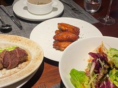 -MONICH牛排融合餐厅(和义大道购物中心店)