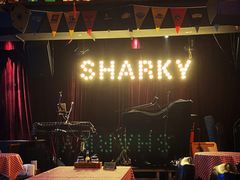 -鲨鱼美式餐厅酒吧Sharky