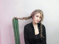 -变画·发型STUDIO